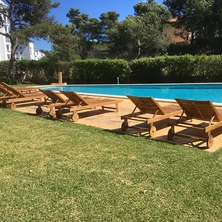 Beautilful Pool At Κασκαΐς
